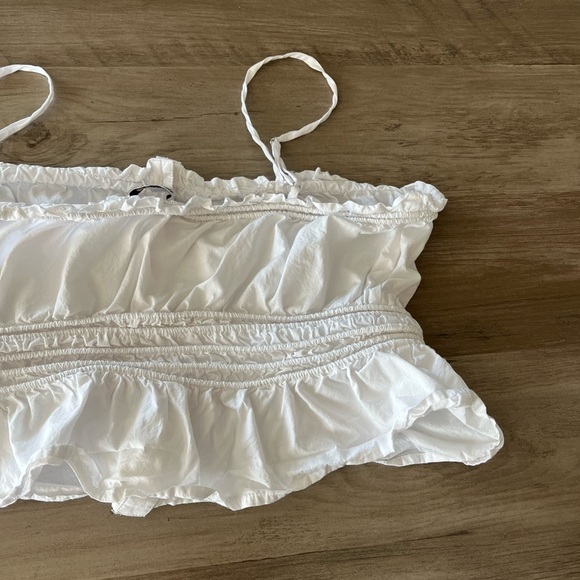 Madewell Smocked Button-Front Top in Poplin - Eyelet White - Picture 8 of 11